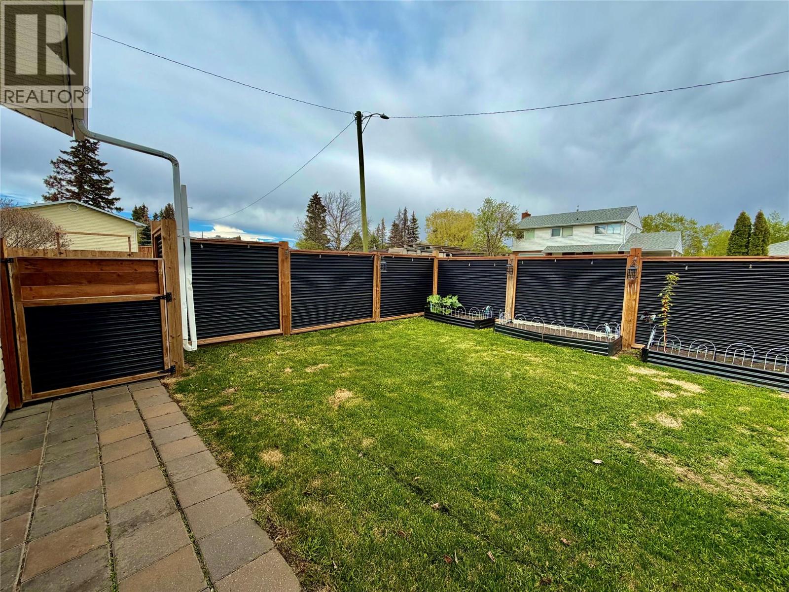 1300 93 Avenue, Dawson Creek