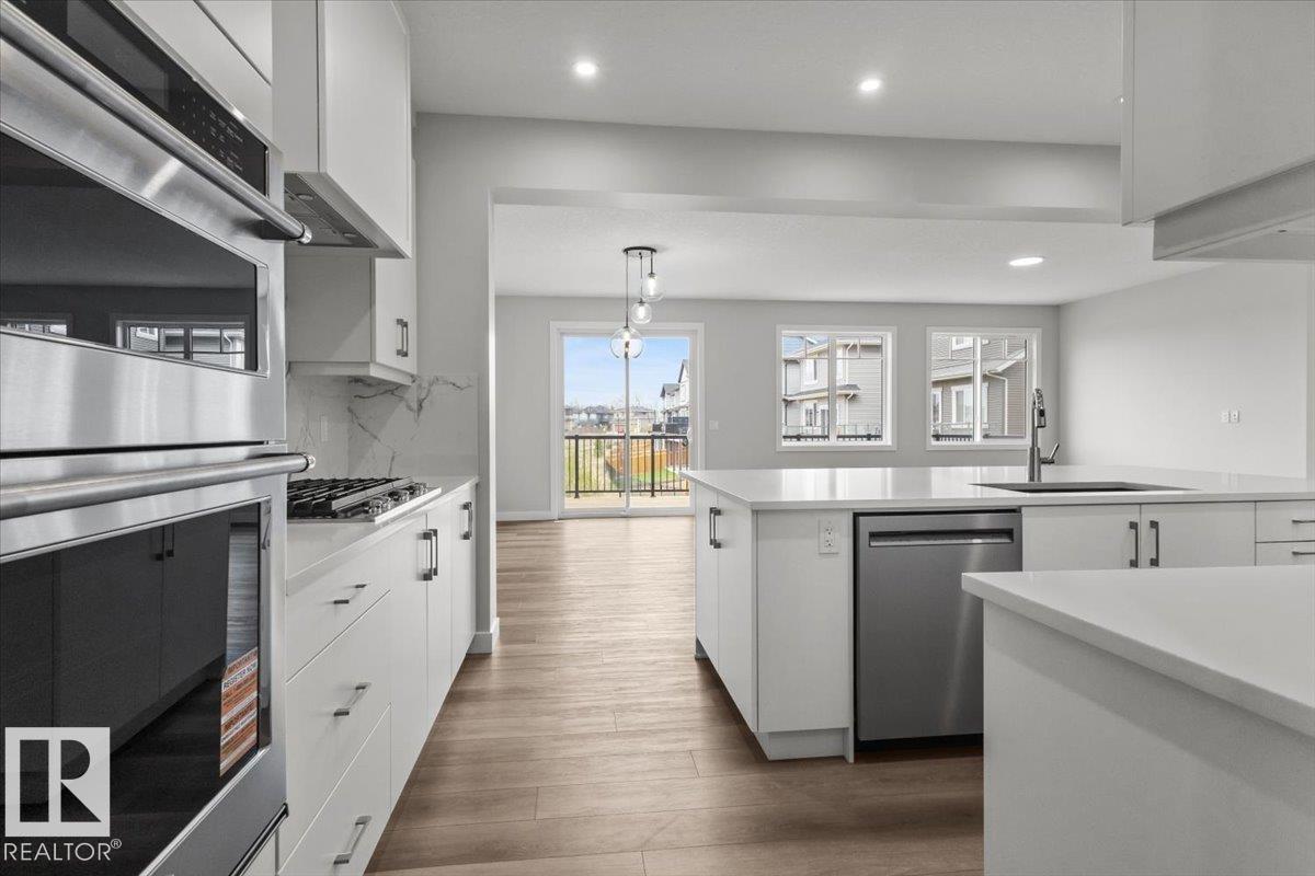 2624 206 ST NW - 18