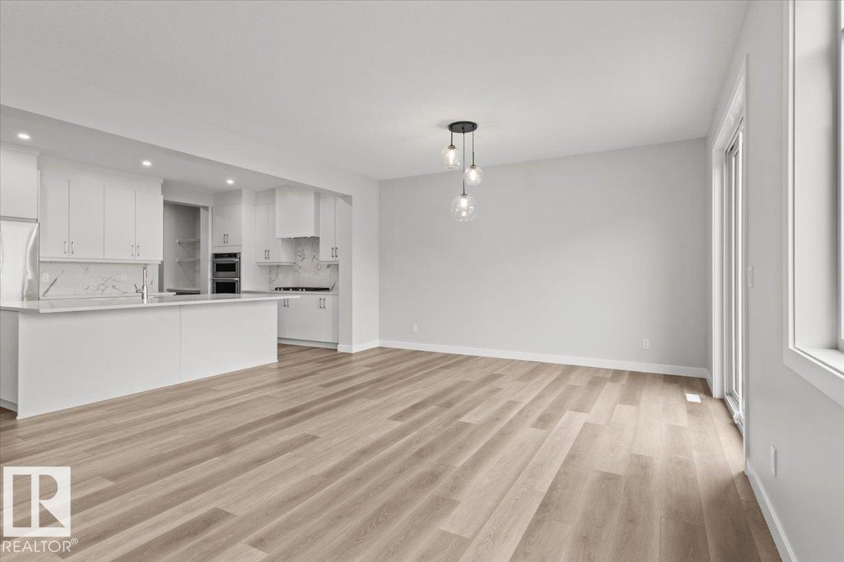 2624 206 ST NW - 10