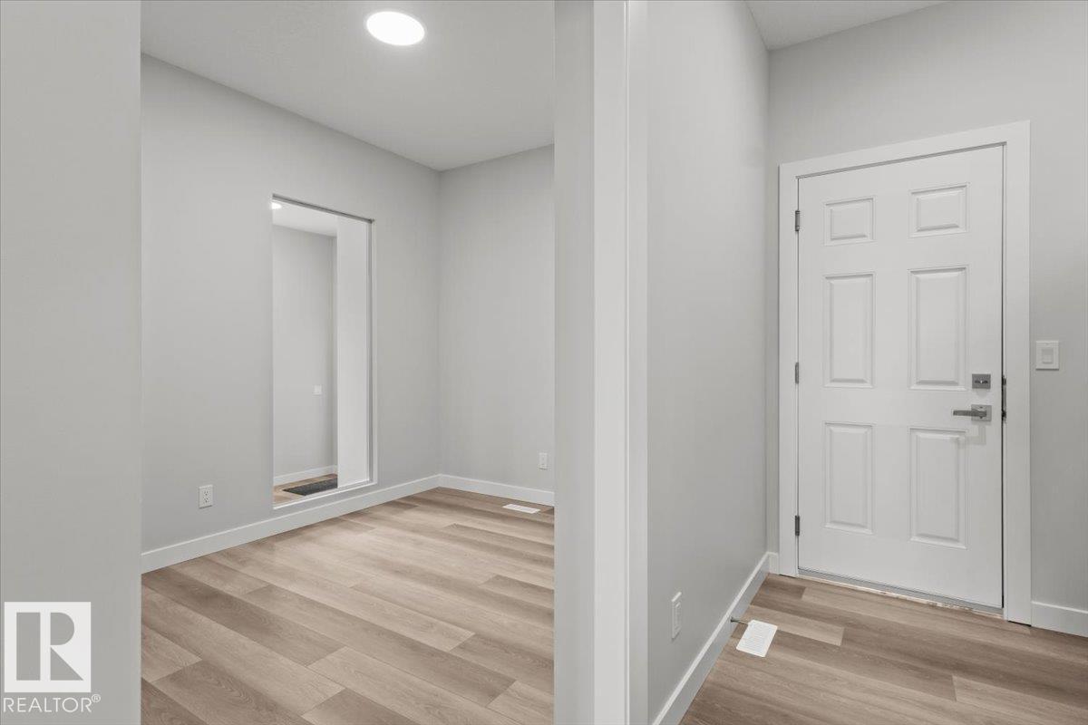 2624 206 ST NW - 52