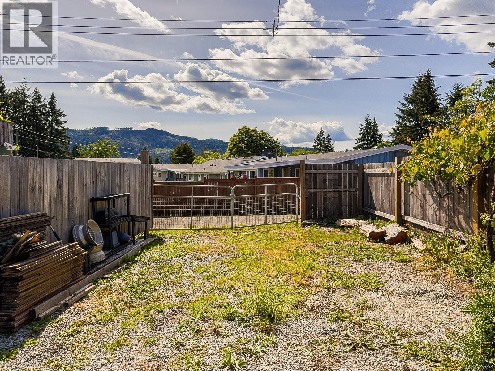 2544 8th Ave - 32