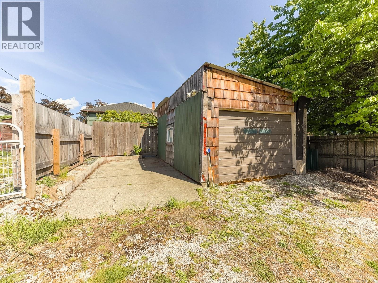 2544 8th Ave - 34