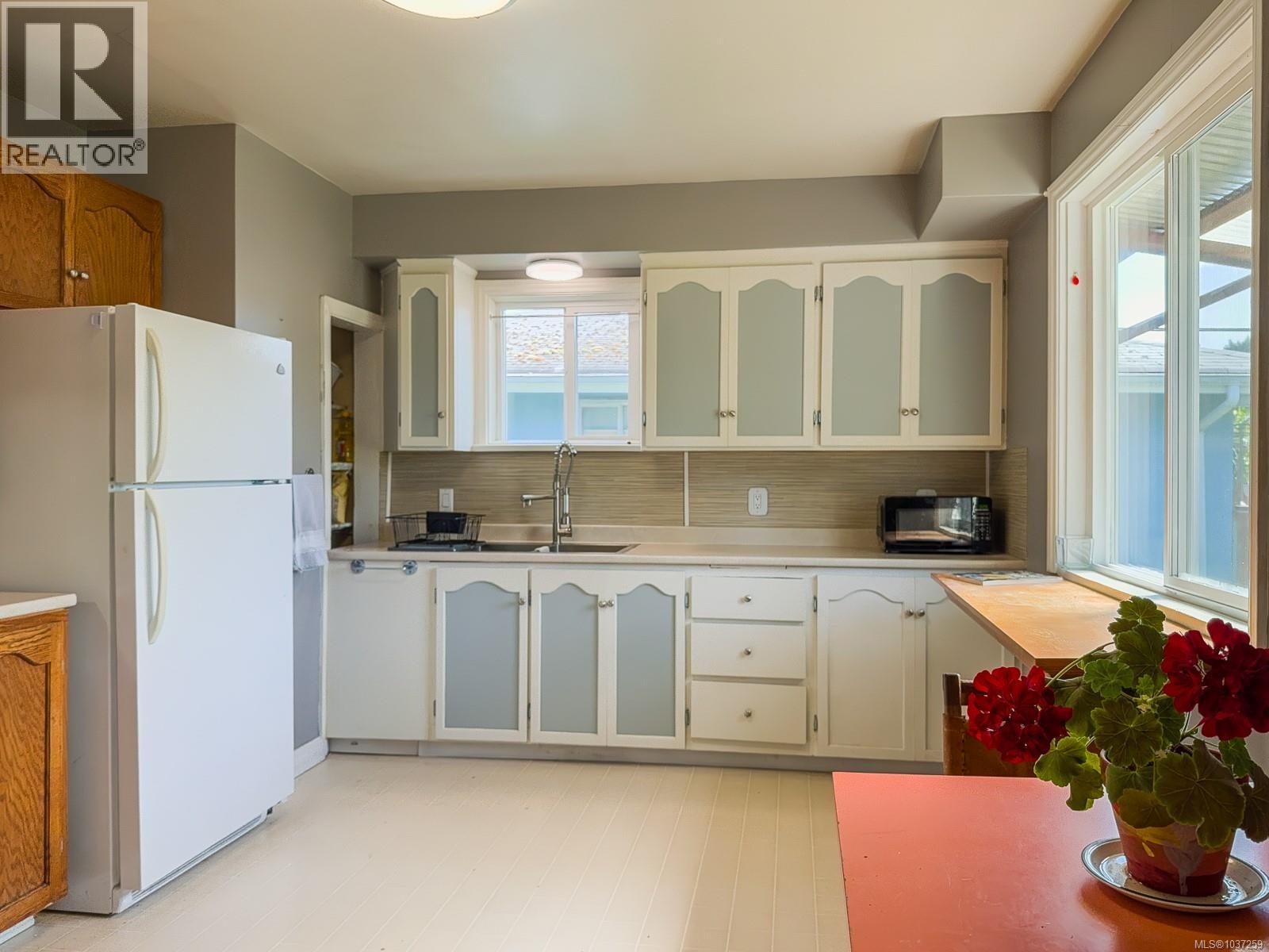 2544 8th Ave, Port Alberni