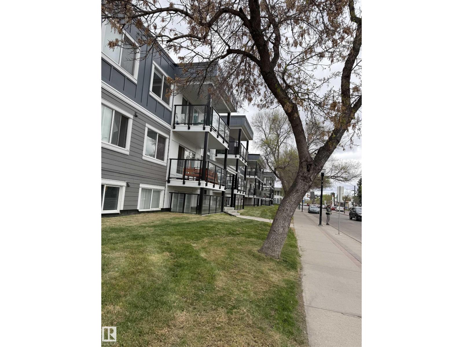 #7 11008 124 ST NW NW - 20