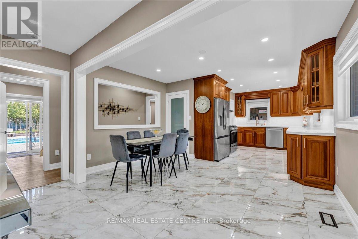 6 MAPLE GROVE ROAD - 7
