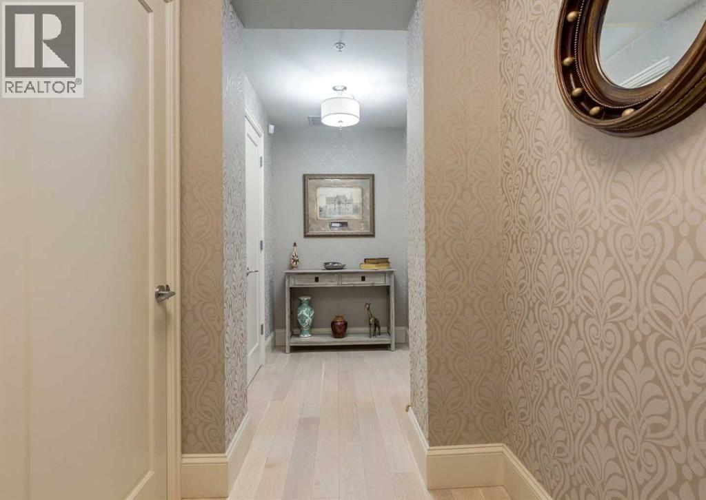 #102 121 Quarry Way SE - 5