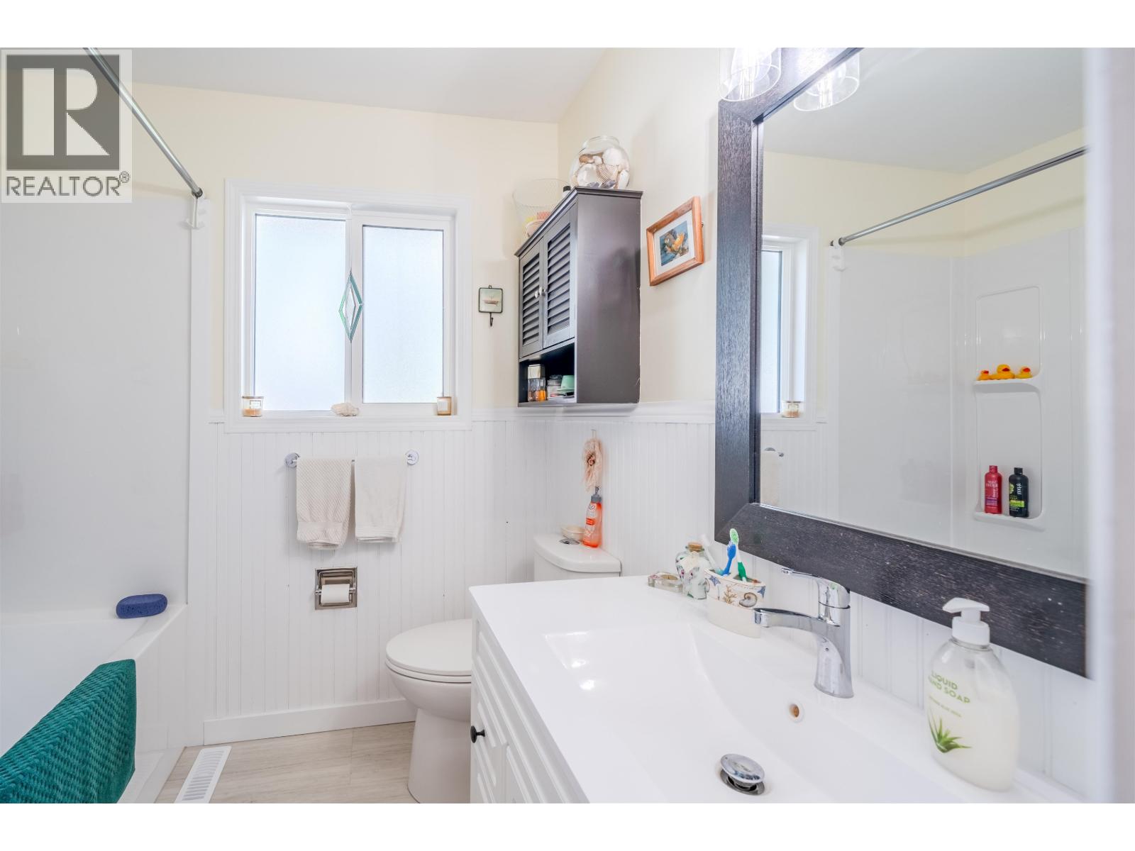 5576 103 MILE LAKE ROAD - 16