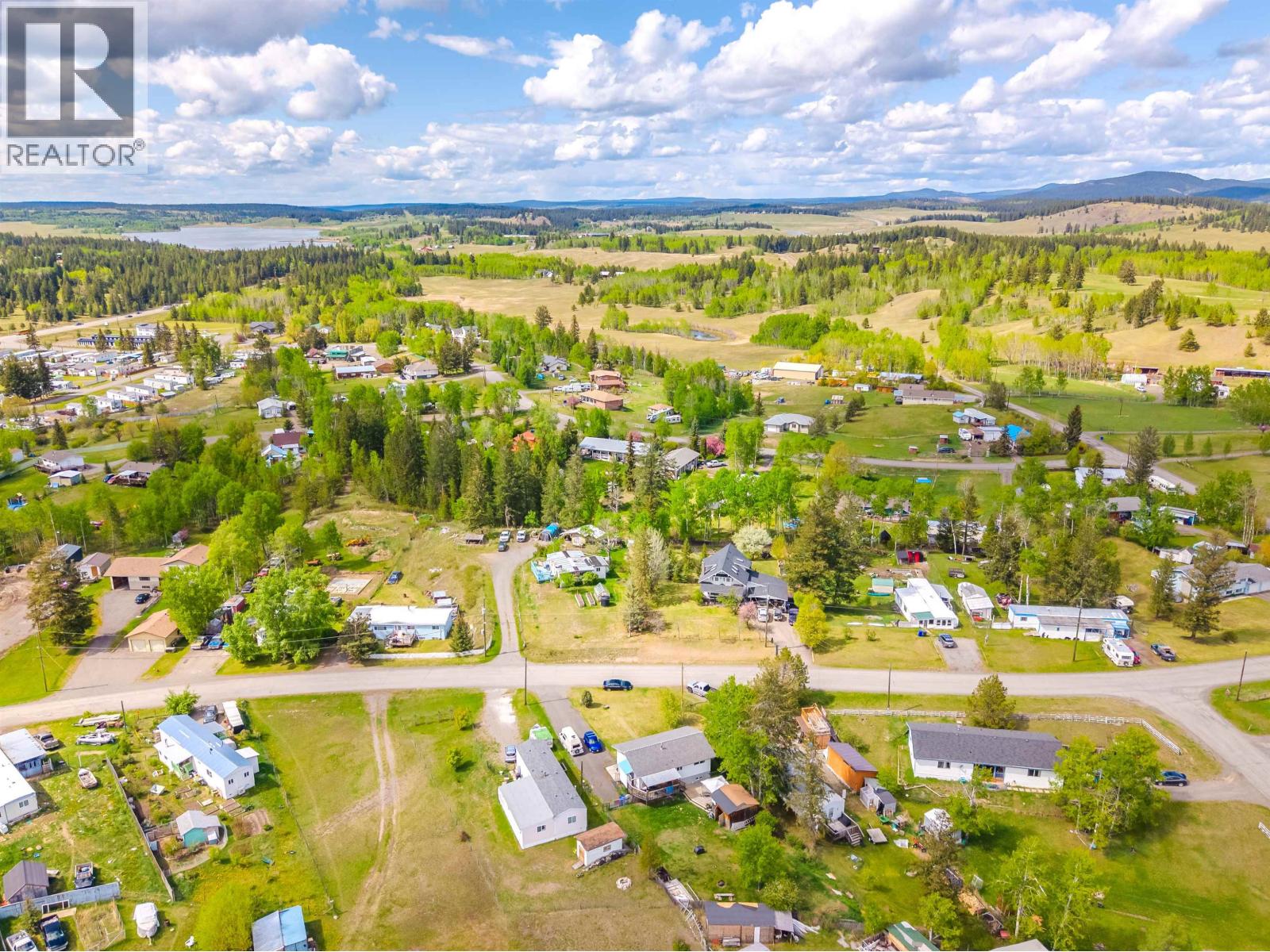 5576 103 MILE LAKE ROAD - 22