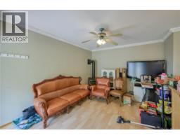 Kitchen - 5000 Beaver Harbour Rd, Port Hardy, BC V0N2P0 Photo 10