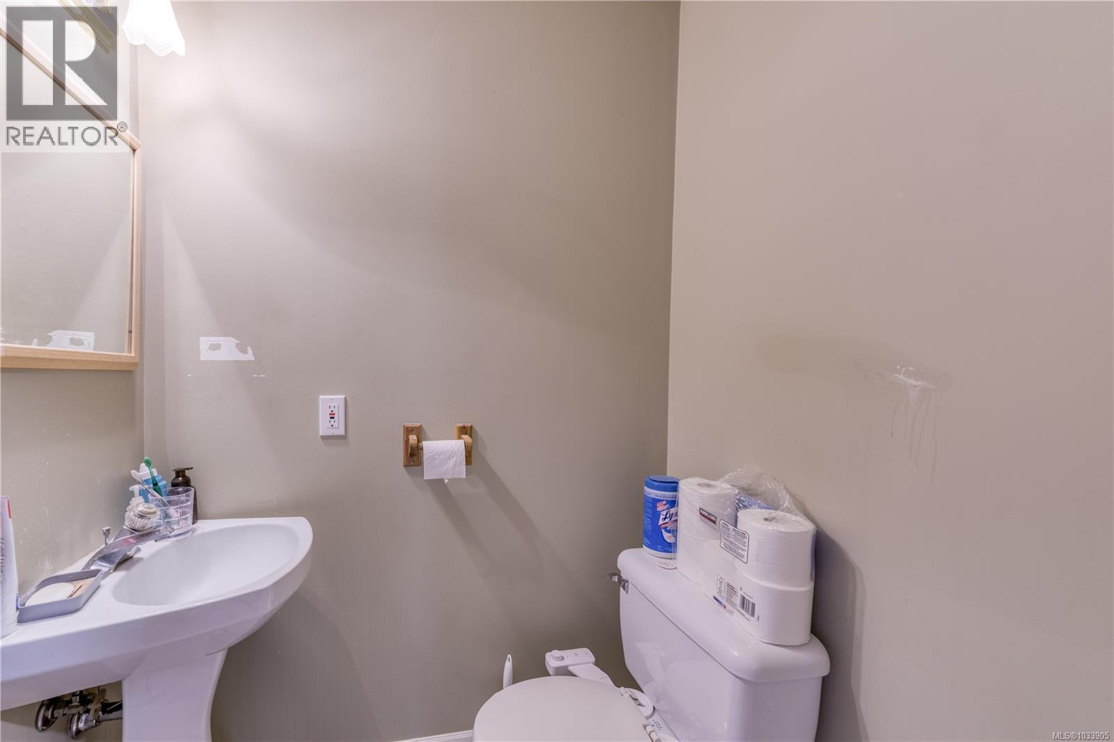 5000 Beaver Harbour Rd, Port Hardy