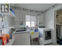Living room - 5000 Beaver Harbour Rd, Port Hardy, BC V0N2P0 Photo 12