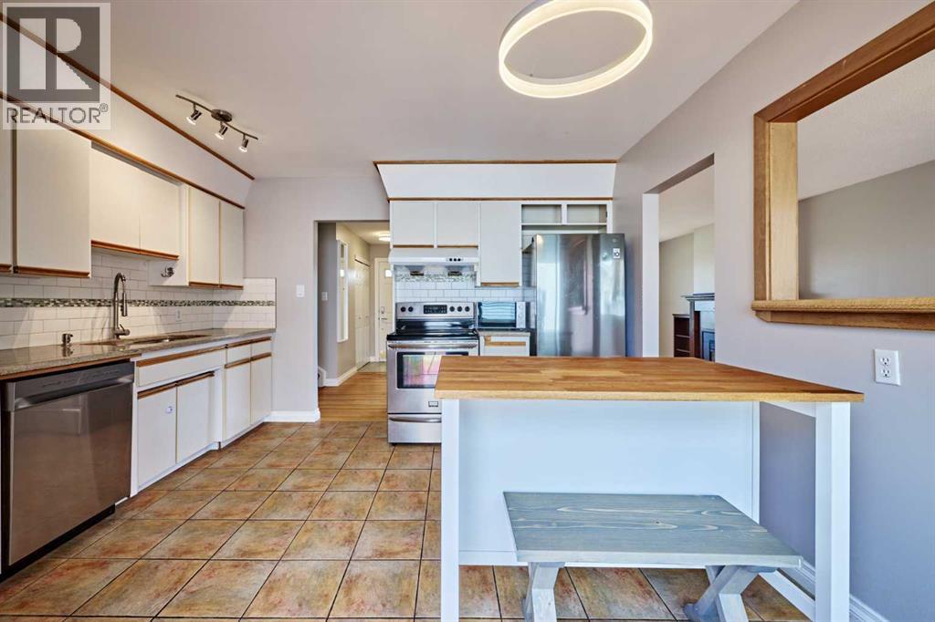 612 101 Avenue SW - 11