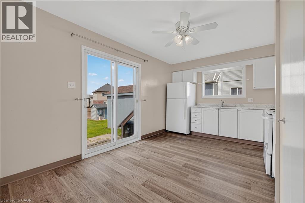 62 CATHERINE Street - 11