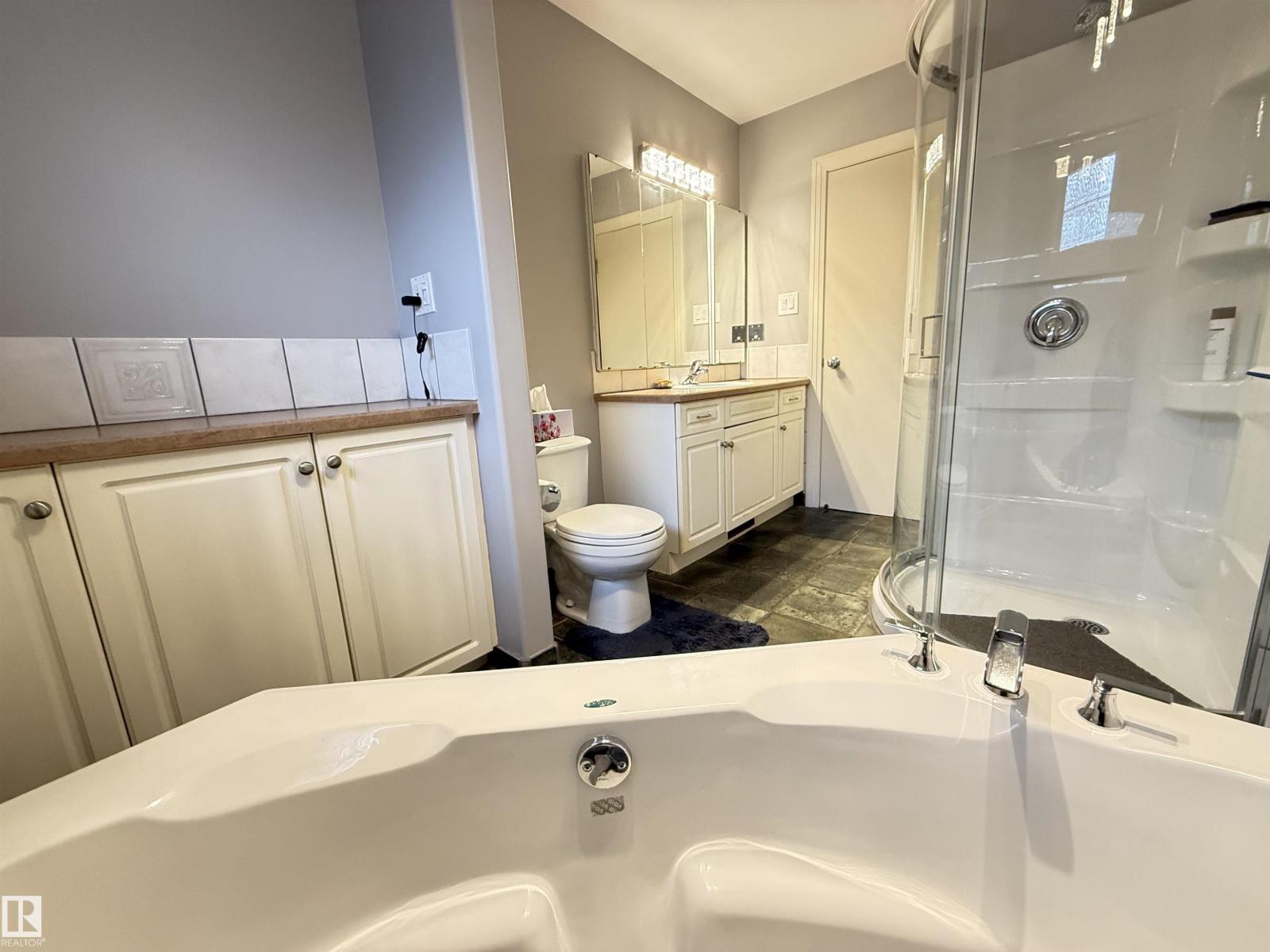 10648 ROWLAND RD NW — photo 15