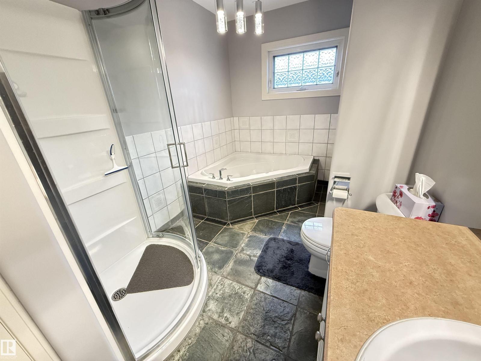10648 ROWLAND RD NW — photo 16