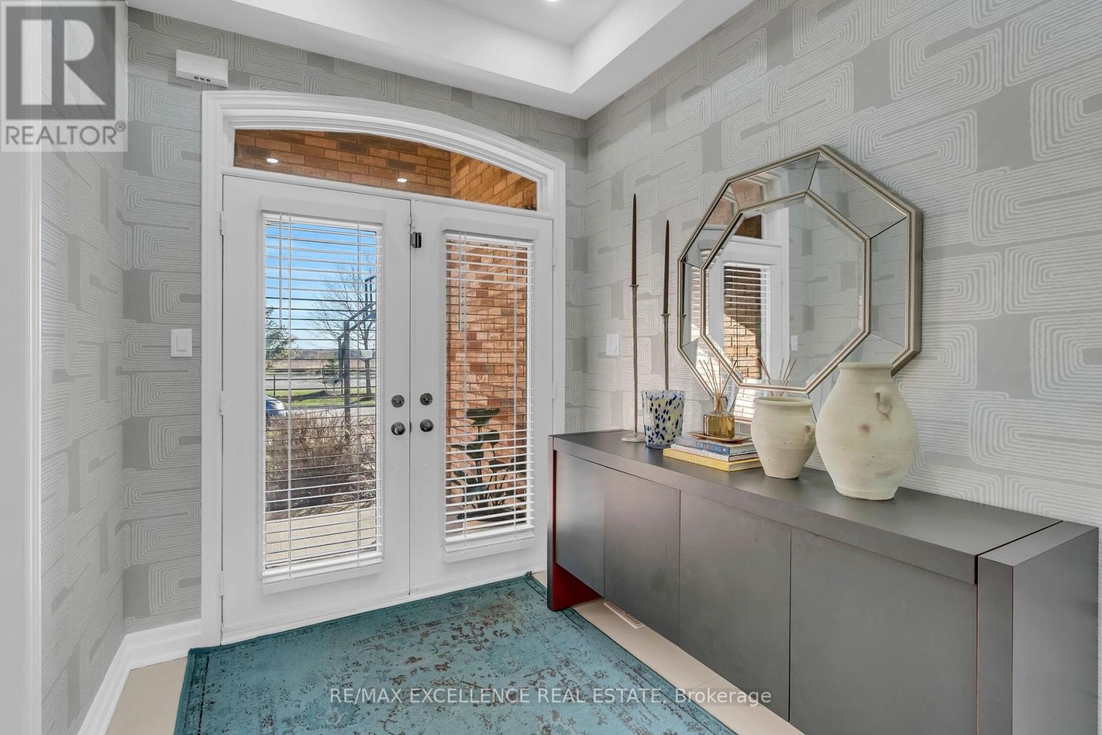 40 IMPERIAL LAKES DRIVE - 3