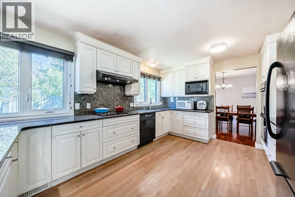 1220 73 Avenue SW - 6