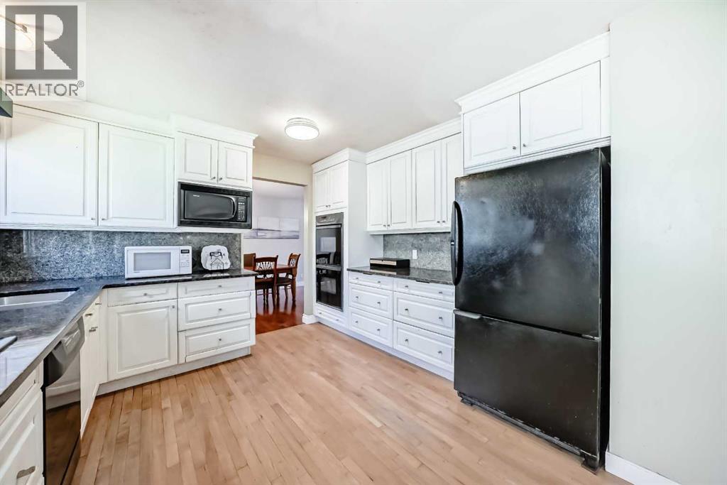 1220 73 Avenue SW - 7