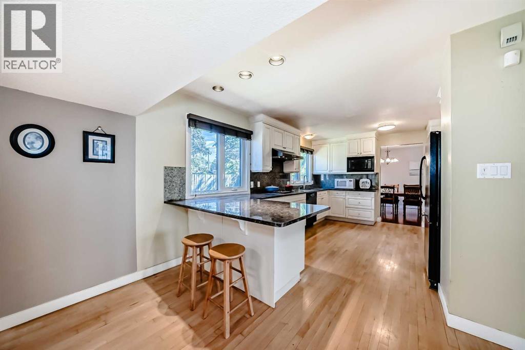 1220 73 Avenue SW - 5