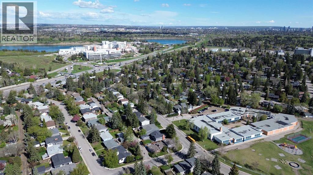 1220 73 Avenue SW - 36