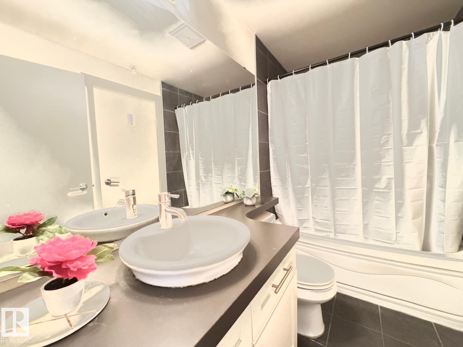 #702 10136 104 ST NW - 29