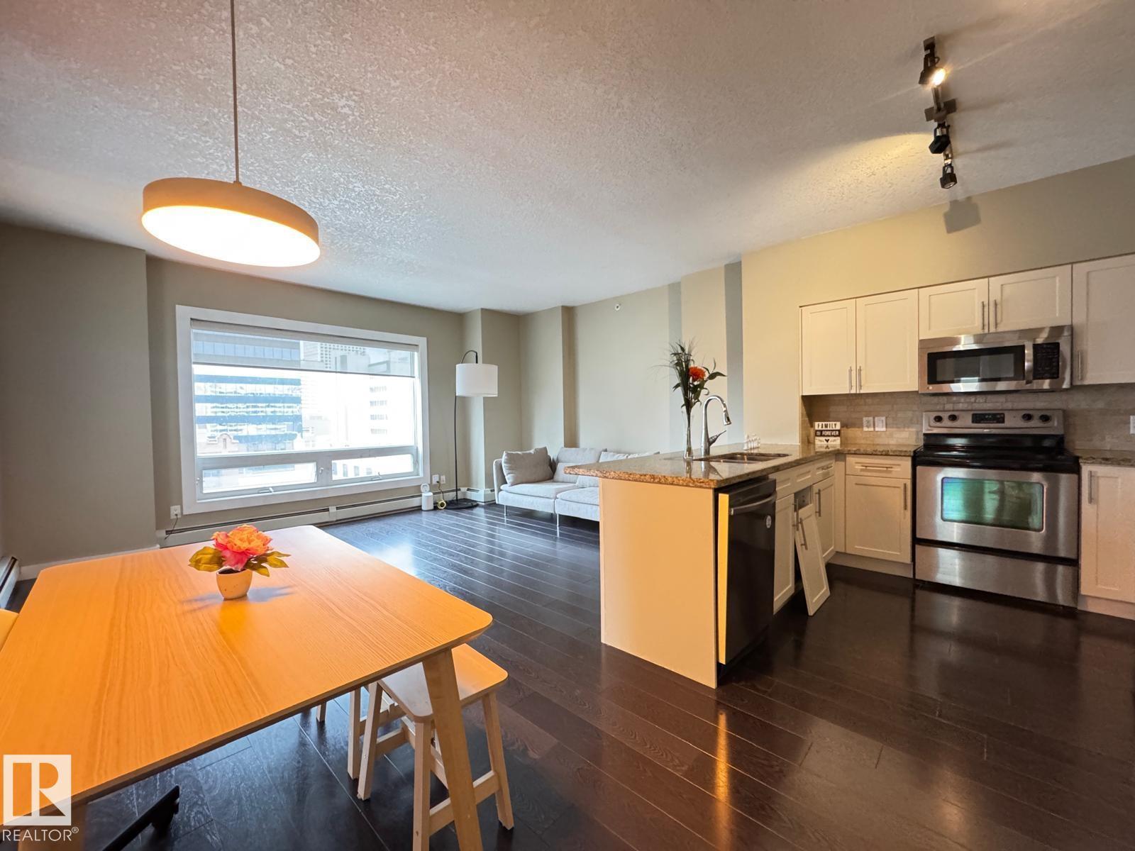 #702 10136 104 ST NW - 20