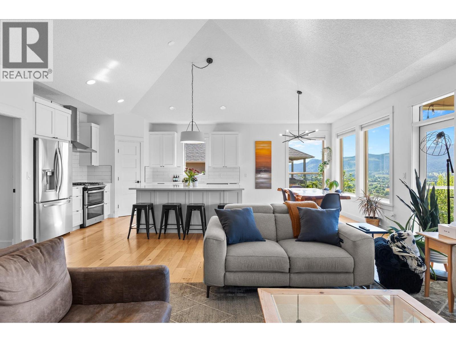 514 Mt. Tanner Place - 10