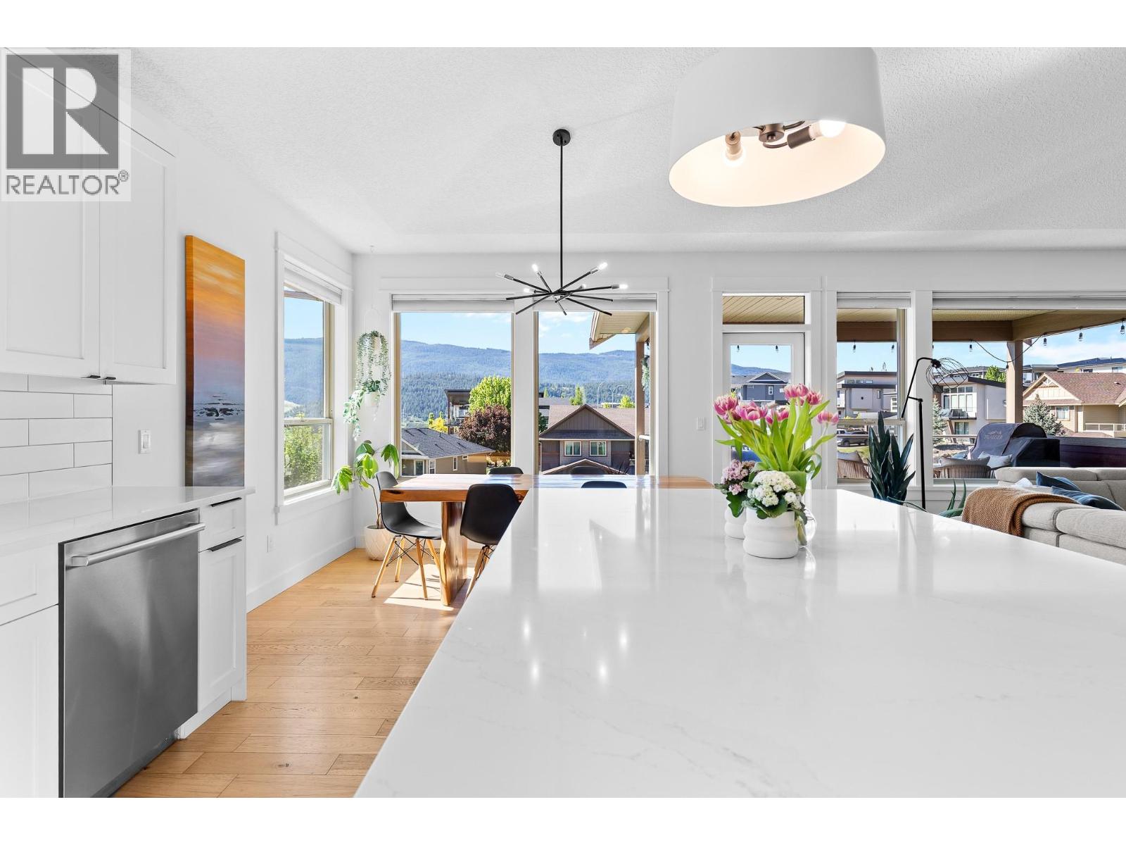 514 Mt. Tanner Place - 28