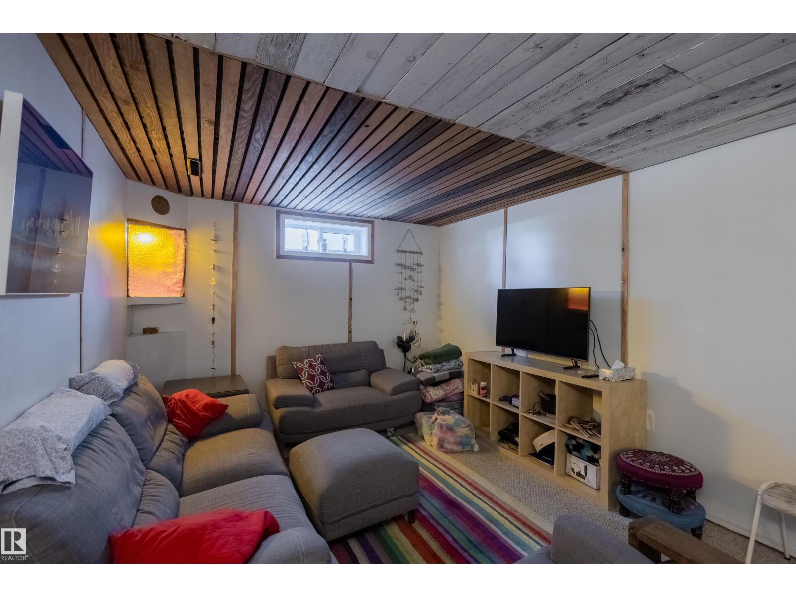 5931 138 AV NW - 20