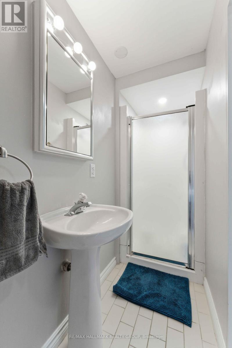 1119 CAMEO DRIVE - 40