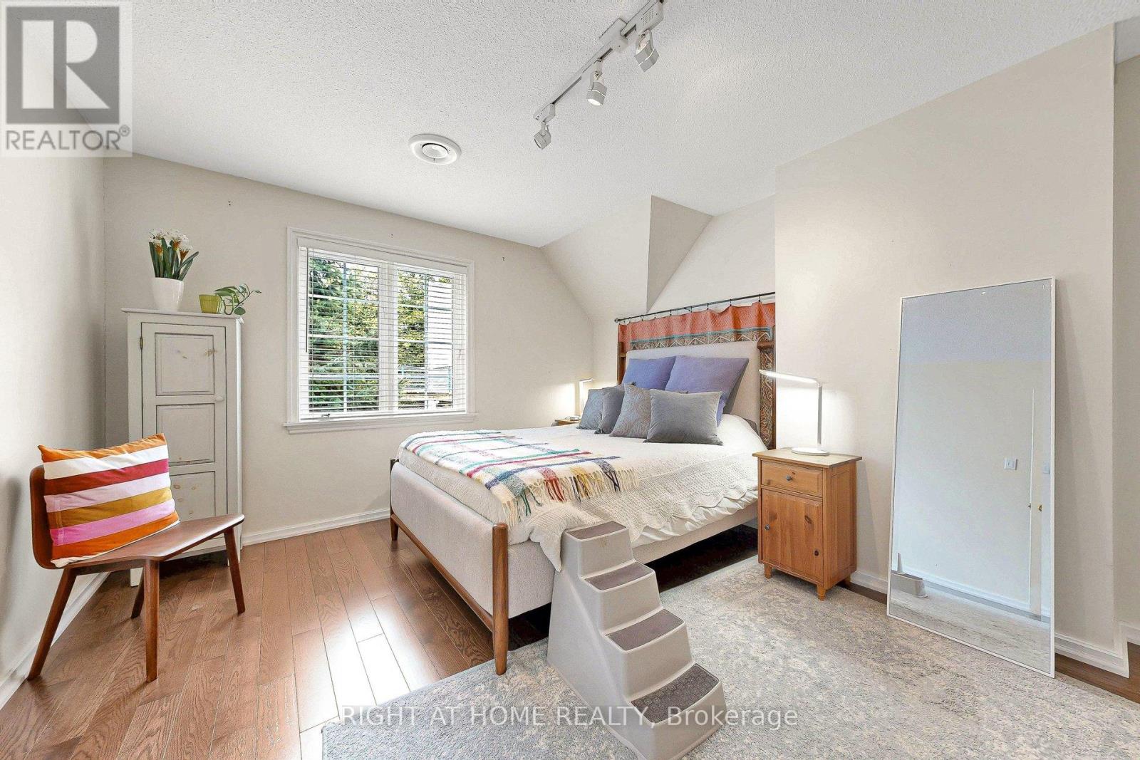 566 SUNSET BEACH ROAD - 31