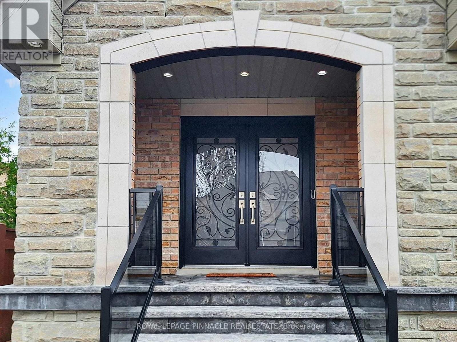33 GAMBIT AVENUE - 4