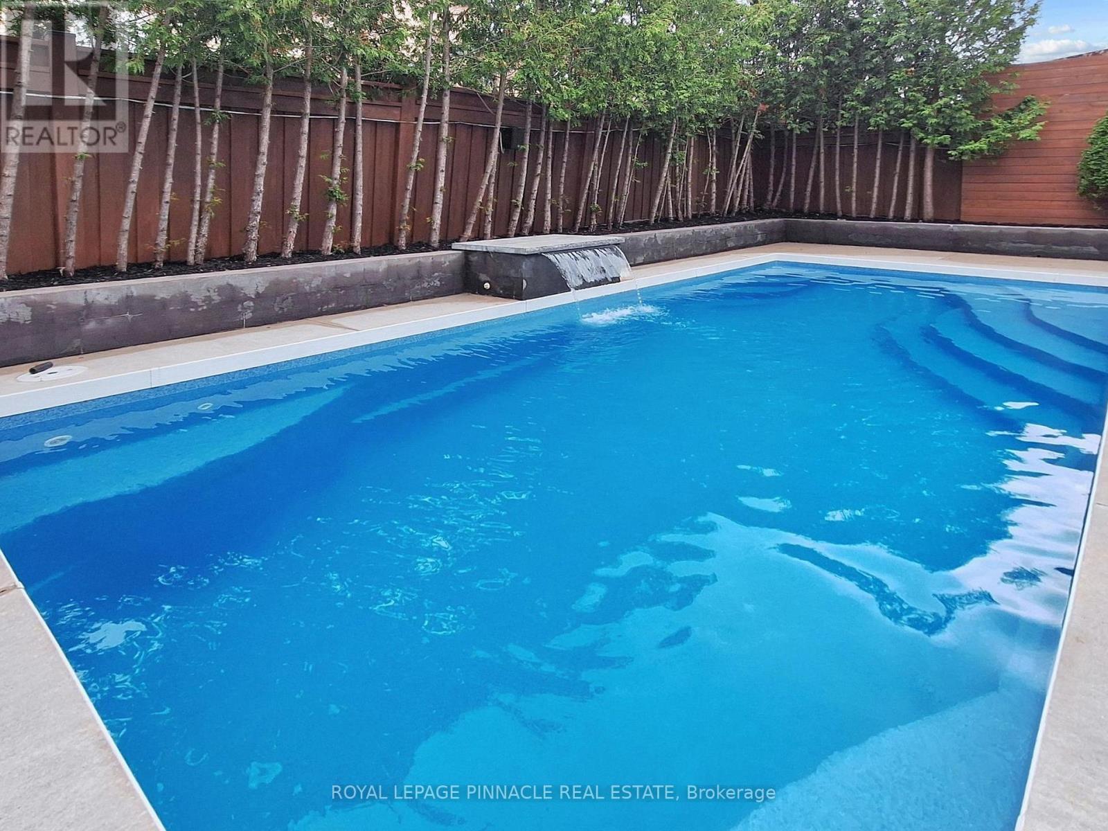 33 GAMBIT AVENUE - 46