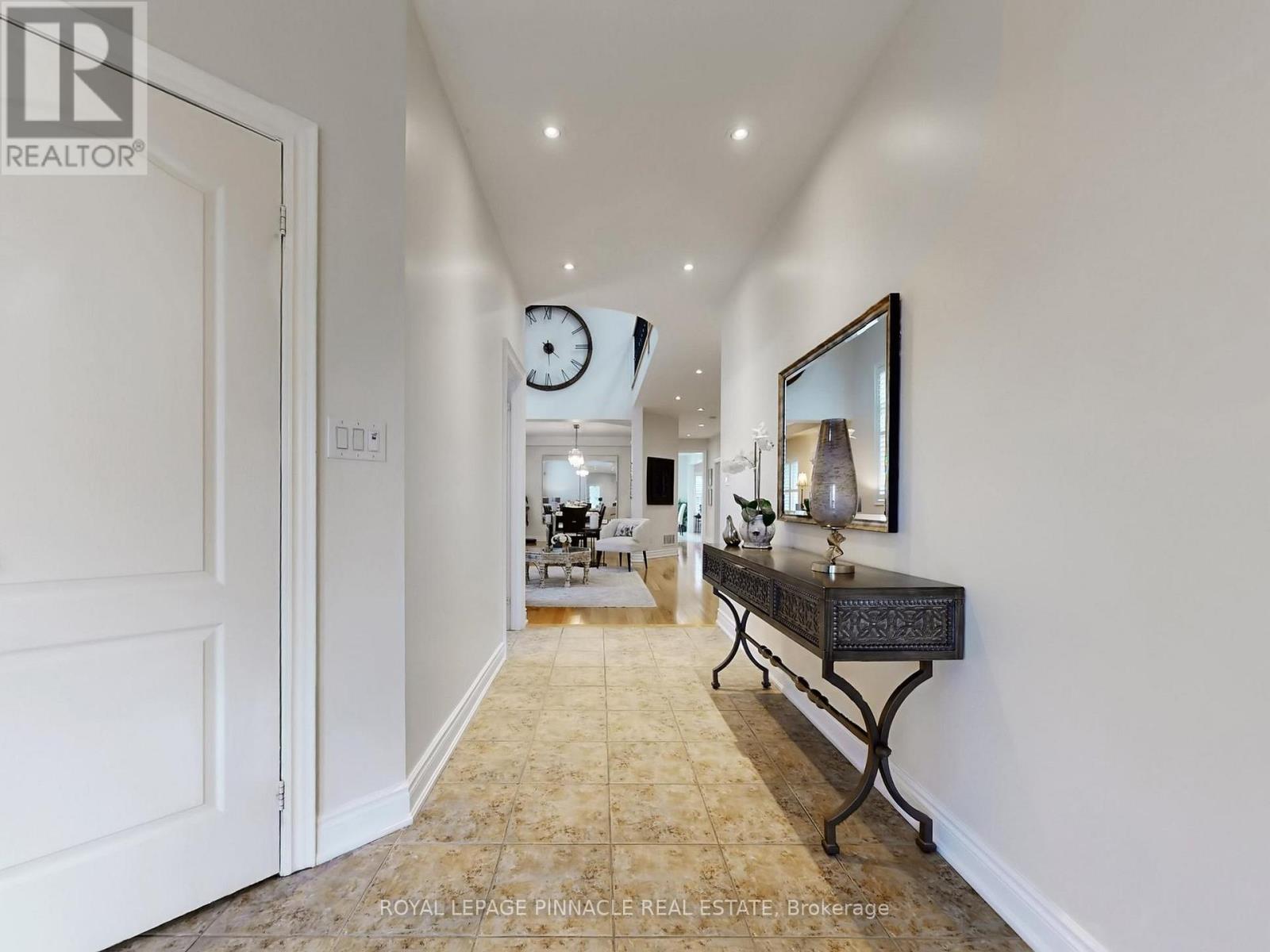 33 GAMBIT AVENUE - 5