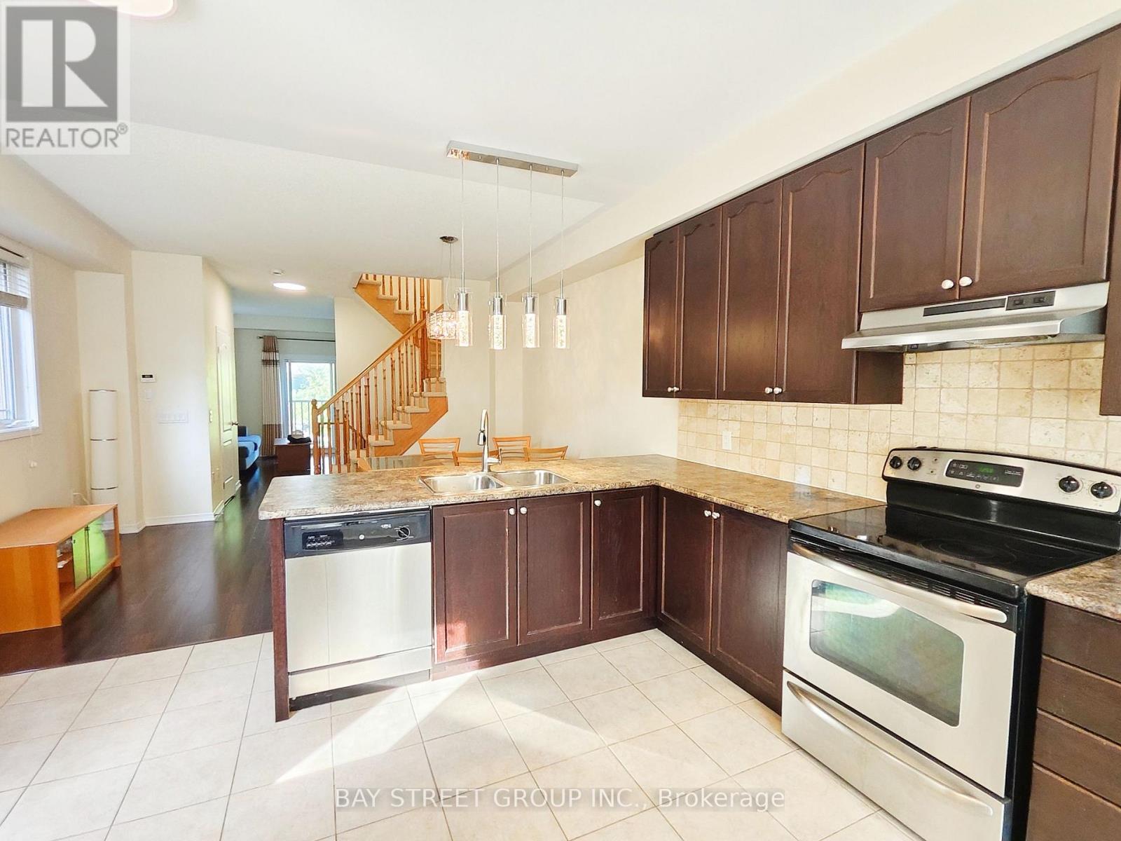 #51 6625 FALCONER DRIVE - 14