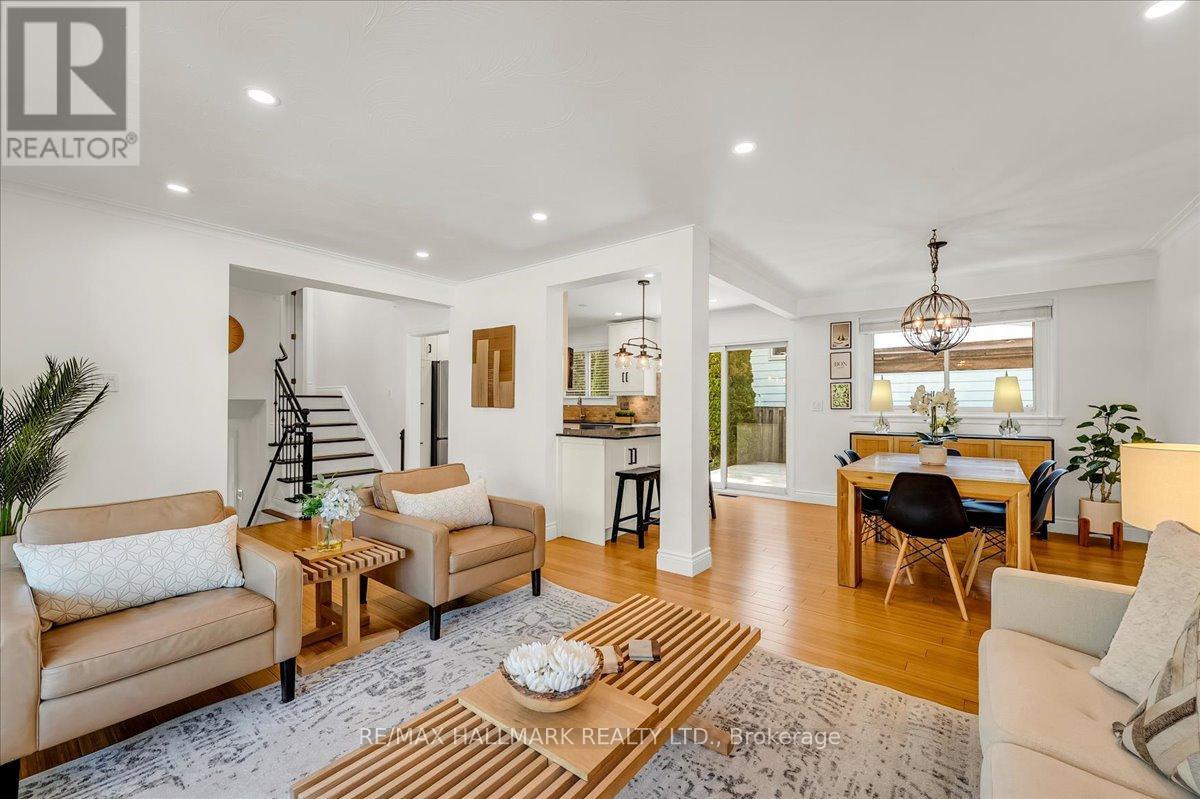 370 DUNLOP CRESCENT - 12