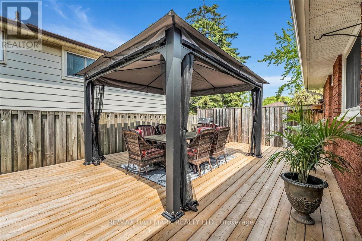 370 DUNLOP CRESCENT - 37
