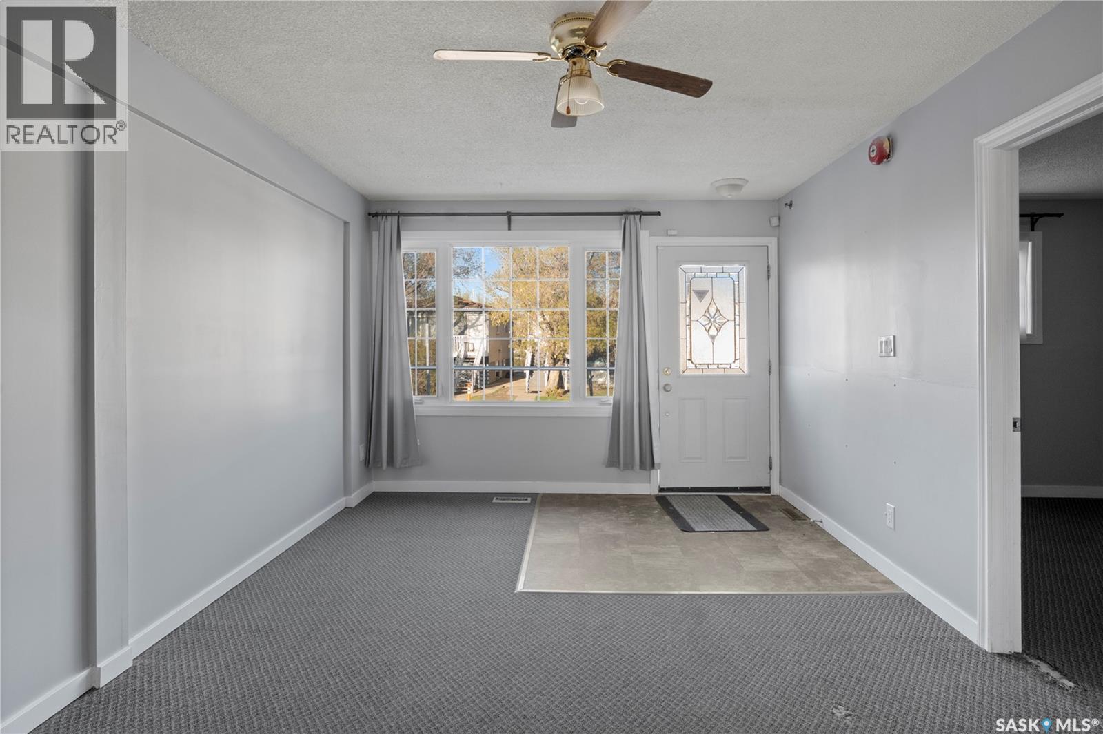 540 Wascana STREET - 22