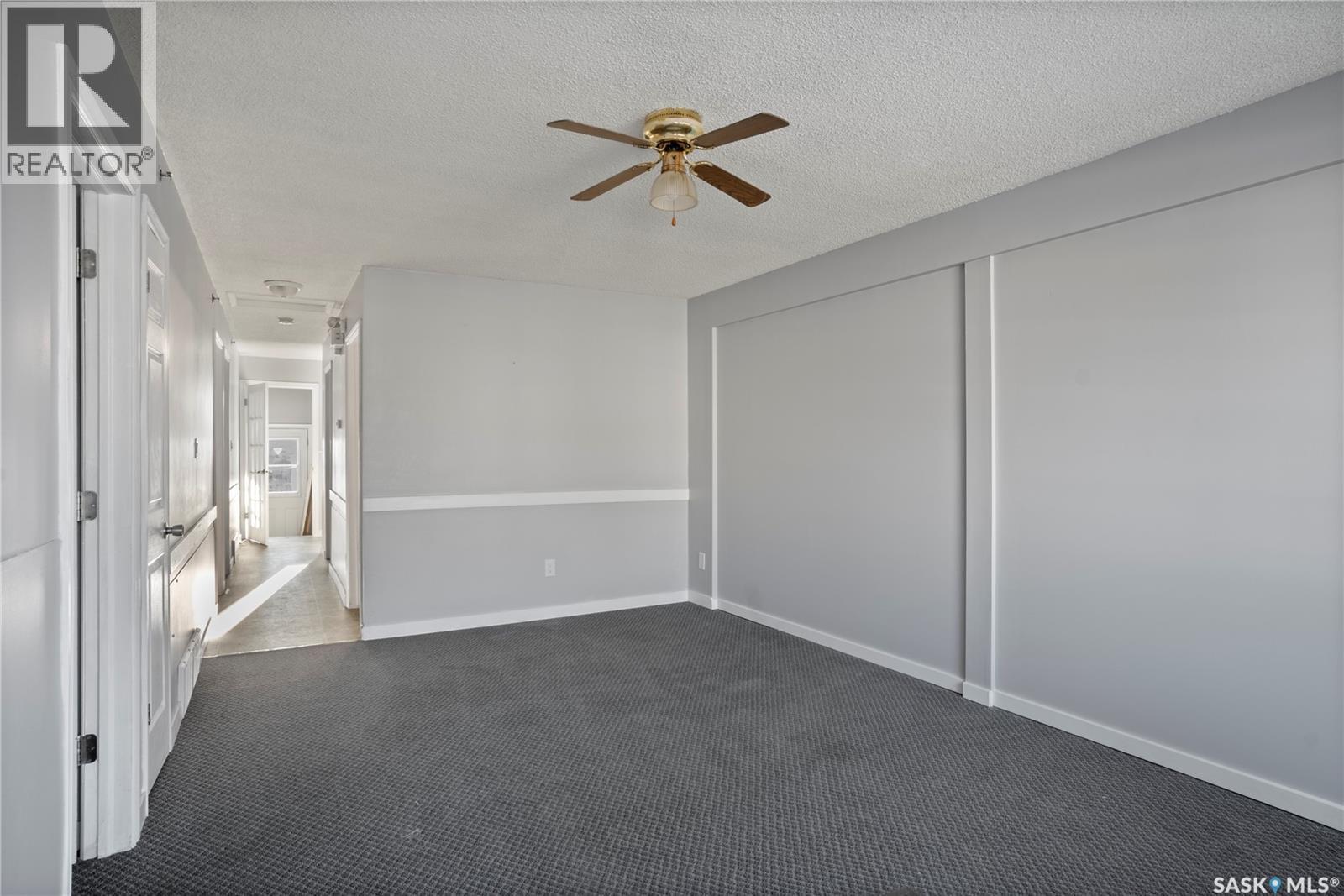 540 Wascana STREET - 24