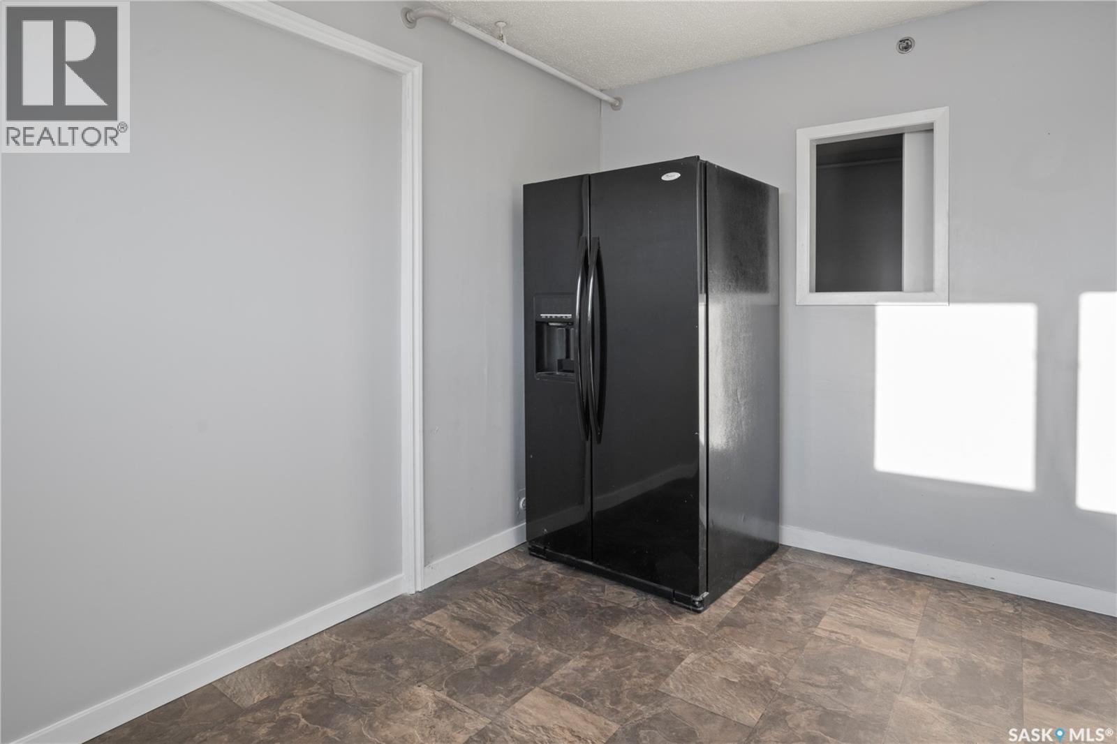 540 Wascana STREET - 35