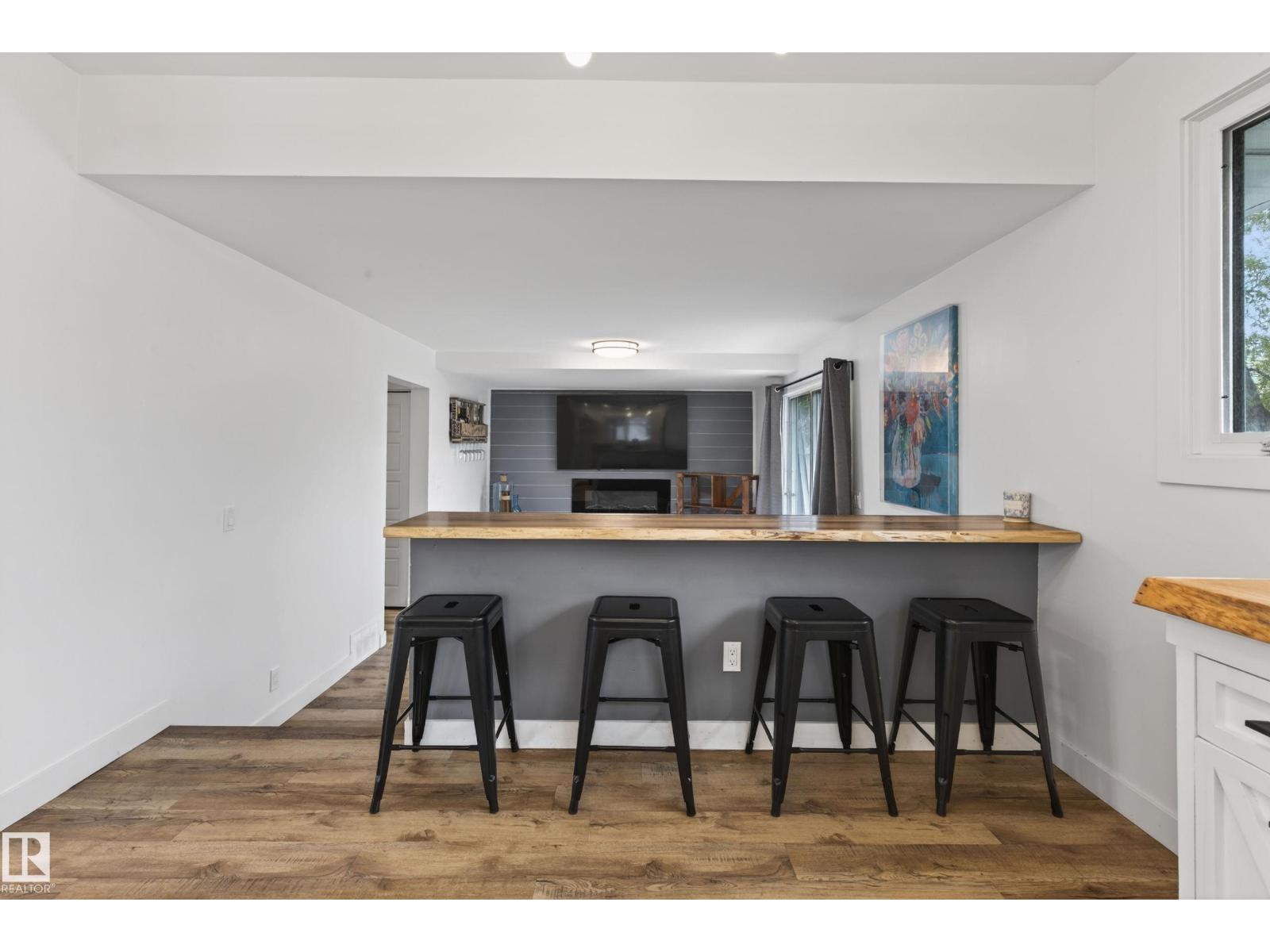 3232 145 AV NW - 12