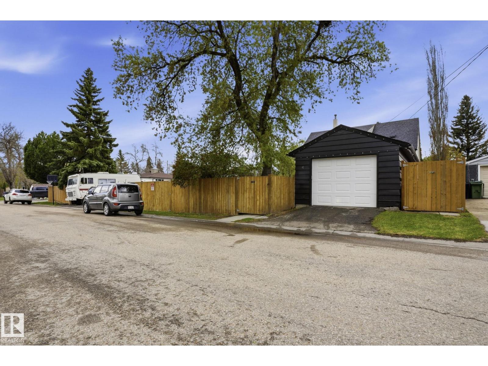4 Langley Dr - 39