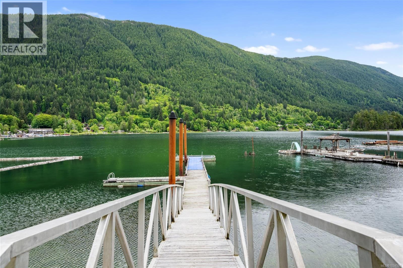 8256 Sa-Seen-Os Cres, Youbou