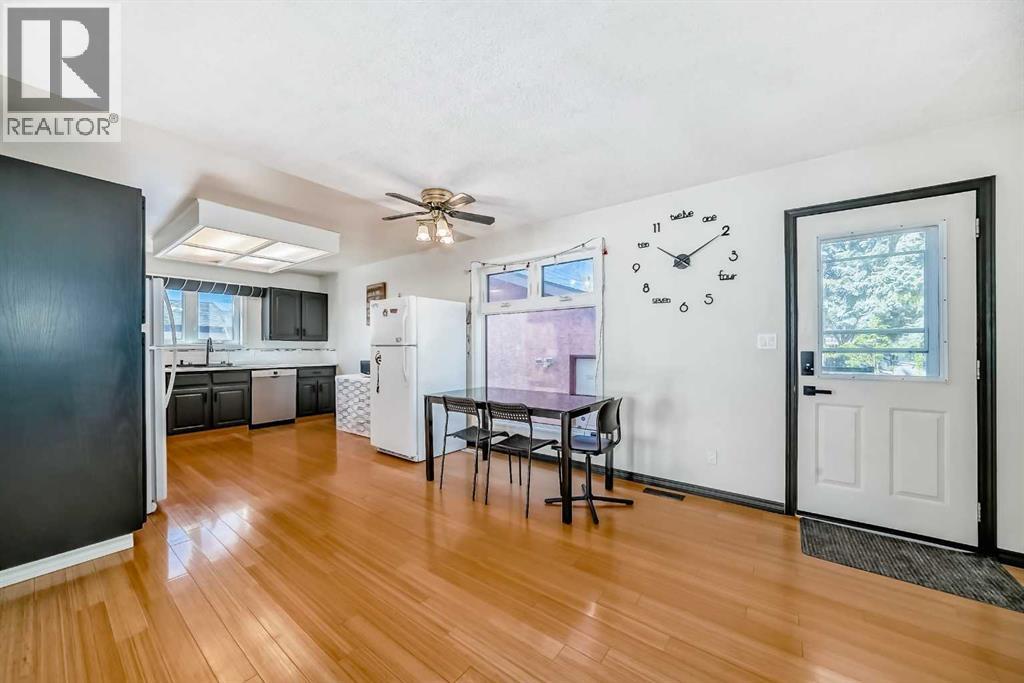 6907 6 Street SW - 7