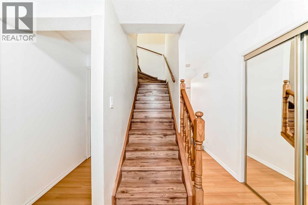 6907 6 Street SW - 35