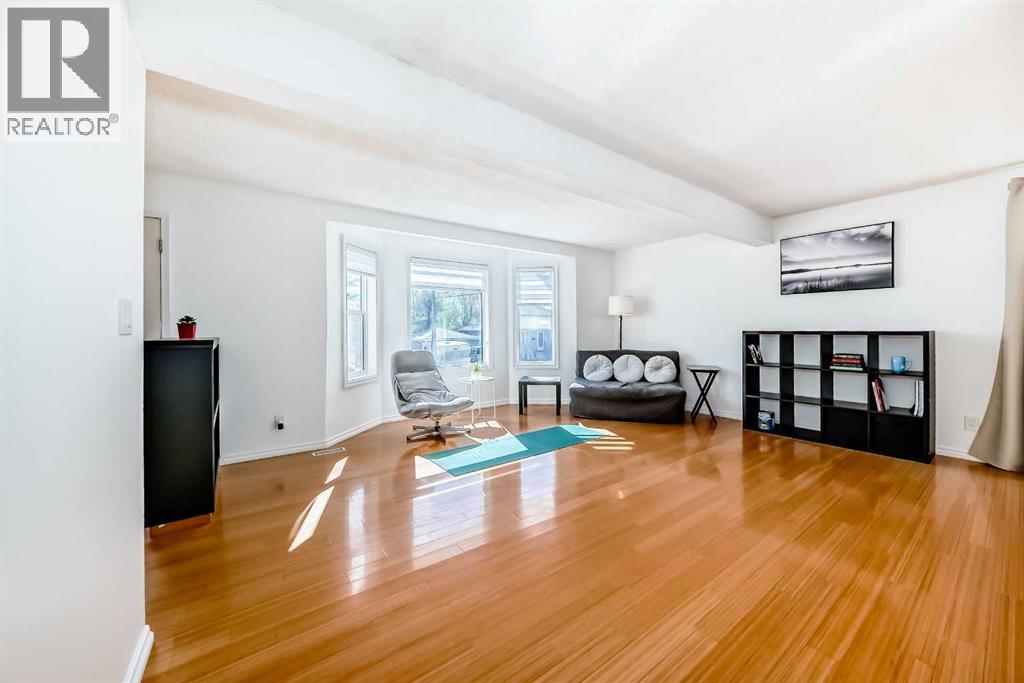 6907 6 Street SW - 8