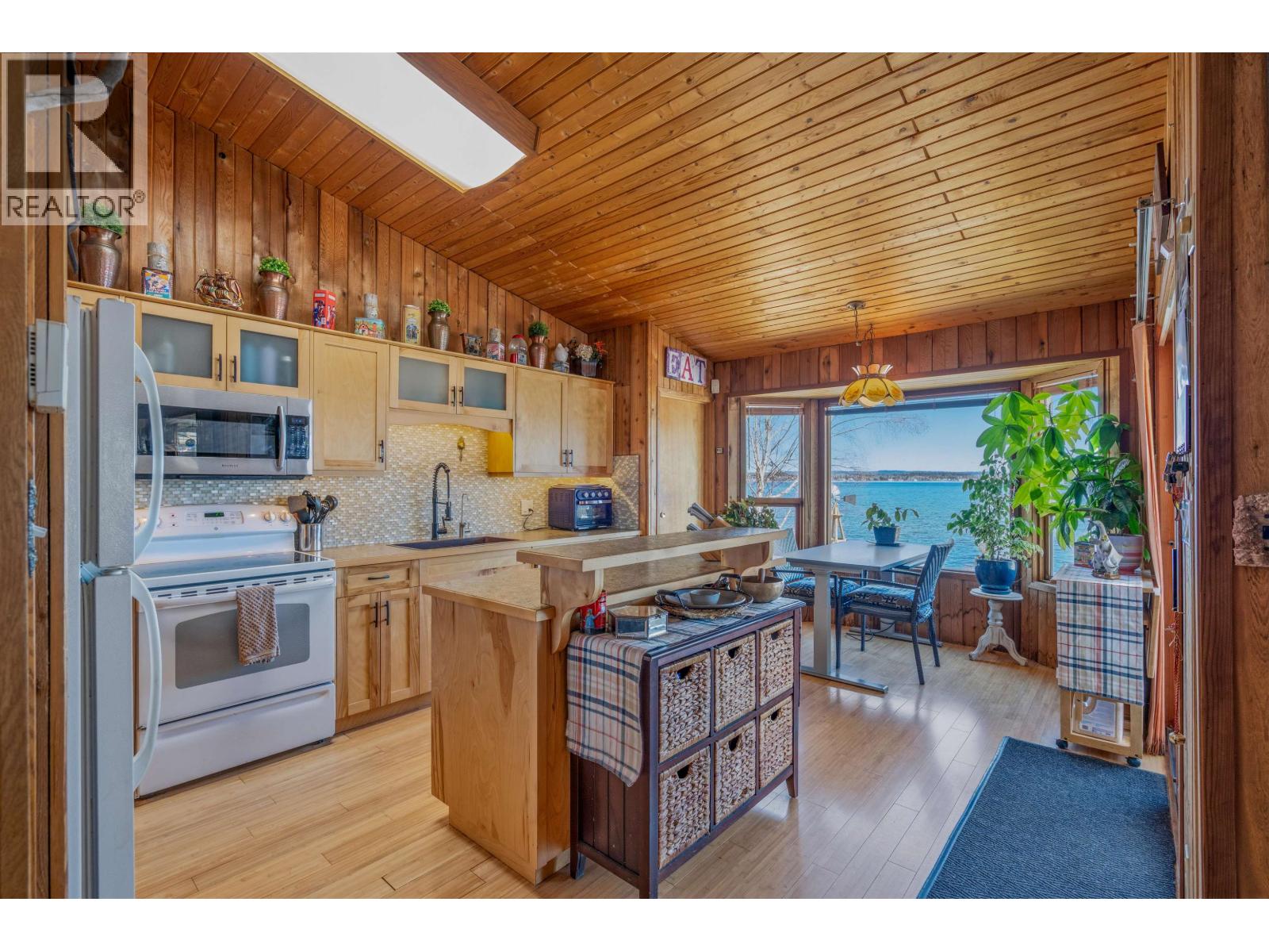 4830 E MEIER ROAD, Cluculz Lake