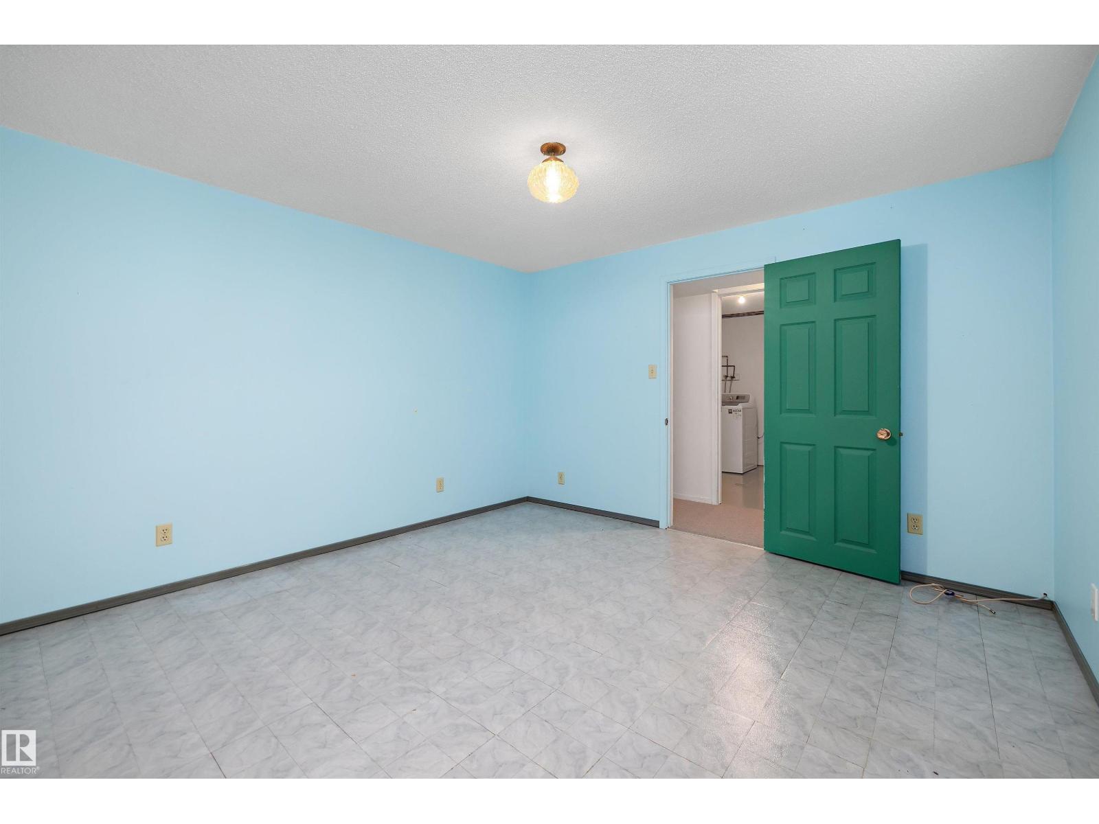 16307 111 ST NW - 30