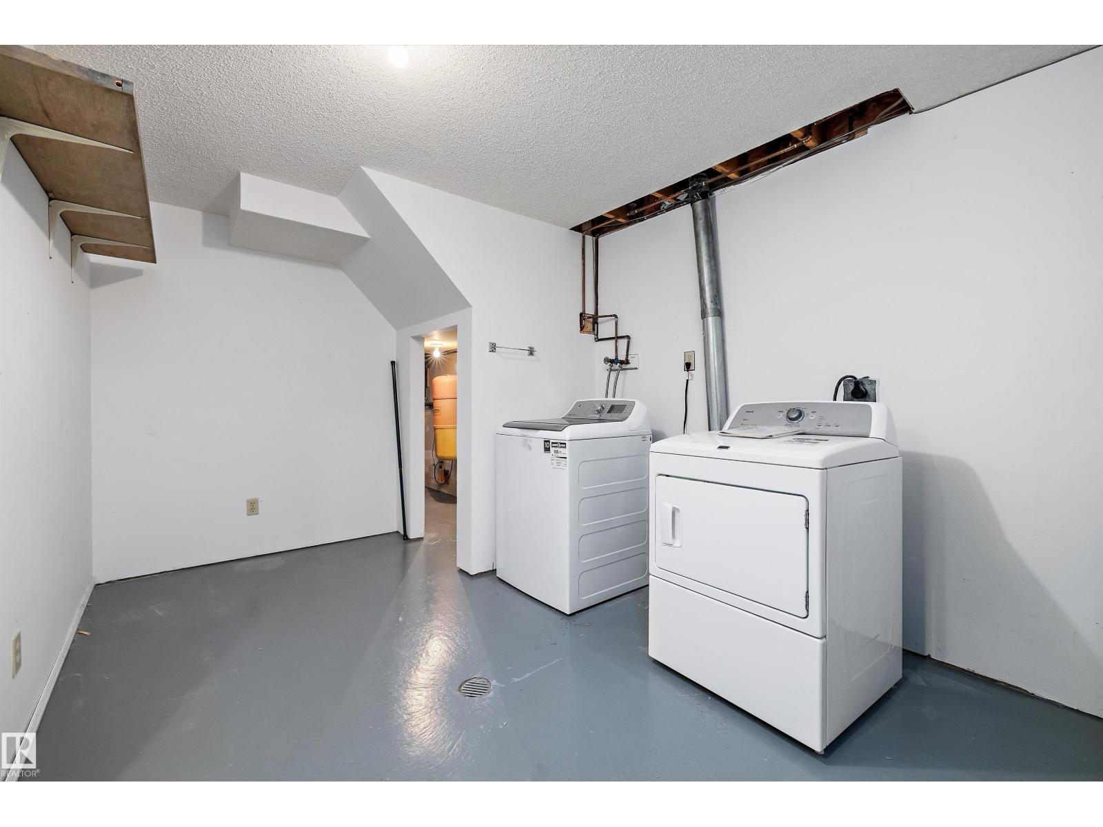 16307 111 ST NW - 31