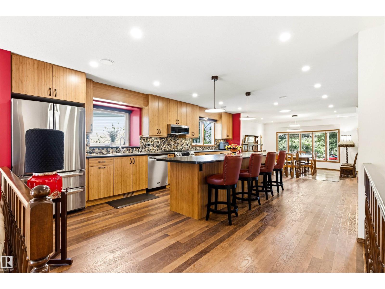 7 WESTVIEW PL - 13